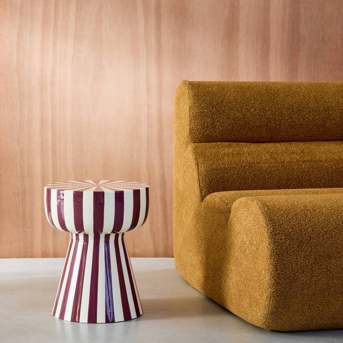 sweeek - Bijzettafel, nachtkastje, geëmailleerd staal gestreept