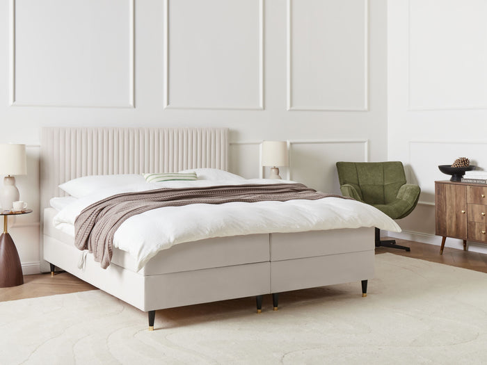 Beliani - DAME - Boxspringbed - Off-white - 180 x 200 cm - Fluweel