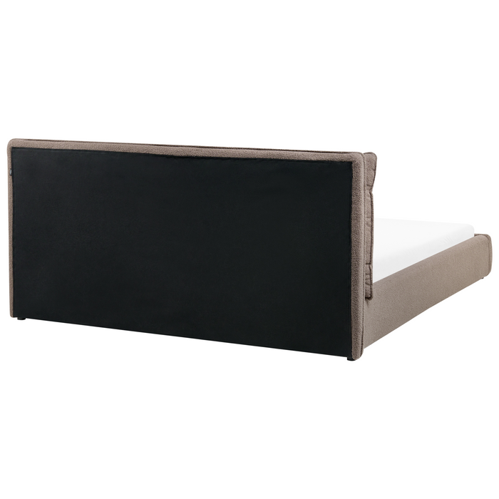 Beliani - BAJONNA - Tweepersoonsbed - Bruin - 180 x 200 cm - Bouclé