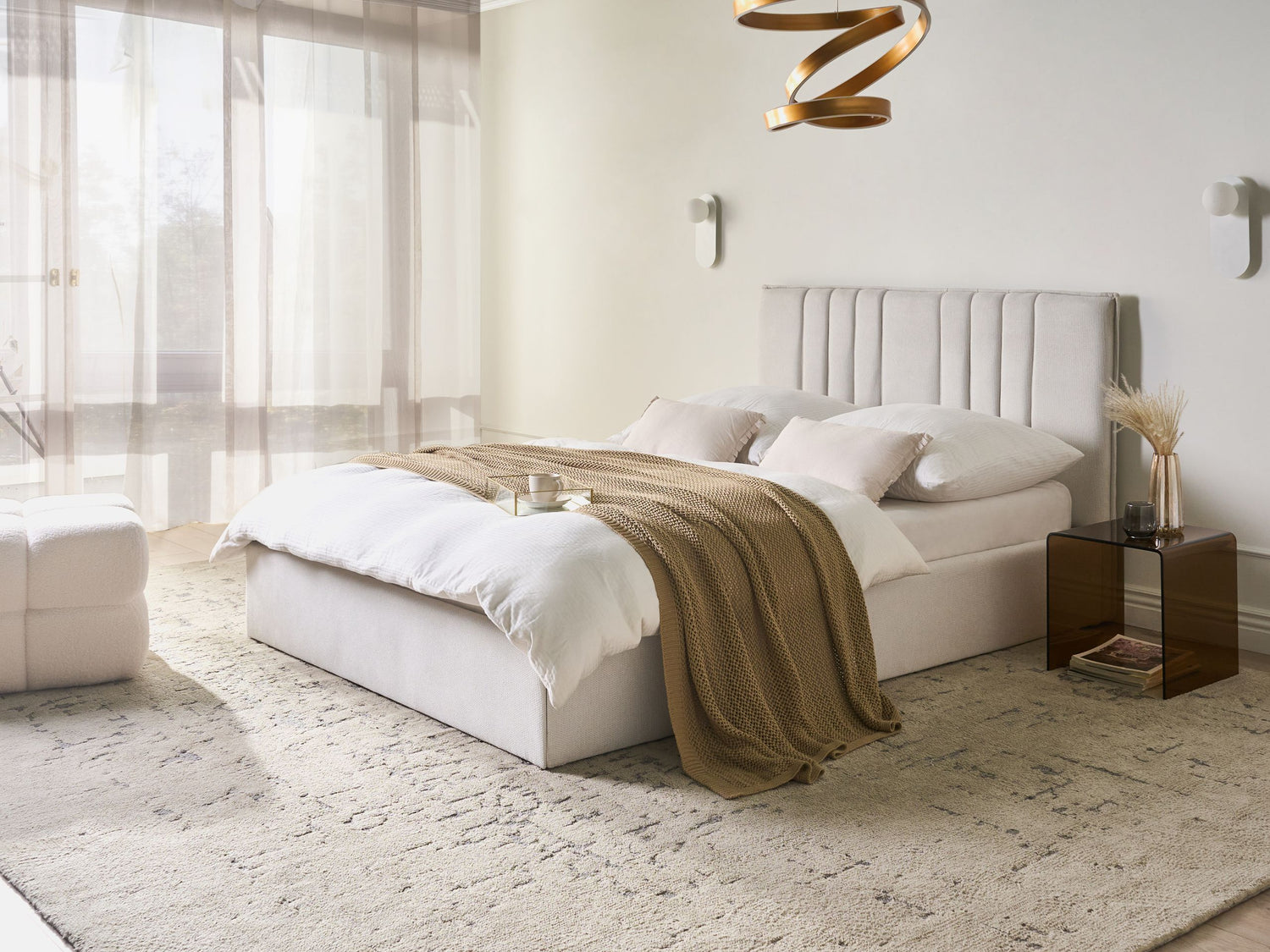 Beliani-TARASCON-Tweepersoonsbed-Lichtbeige-140 x 200 cm-Stof