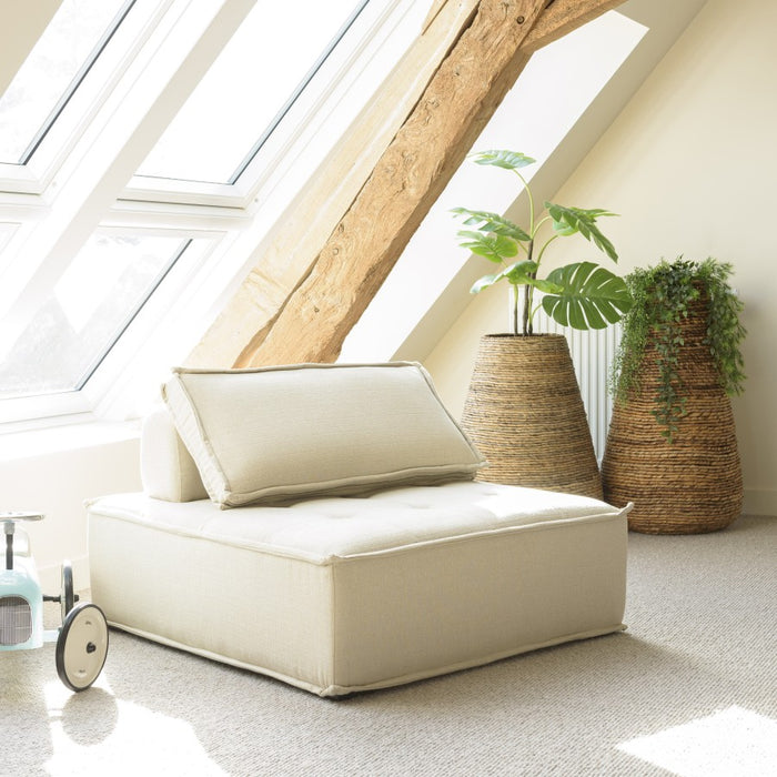 ALBANE - Chauffeuse capitonnée beige 100x100cm avec dossier et coussin