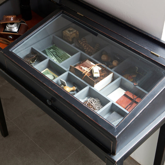 WOOOD Herritage Vitrinekast