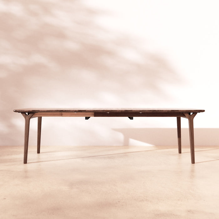 Tikamoon - Uitschuifbare tafel in bruin massief eikenhout 6-12 pers. …