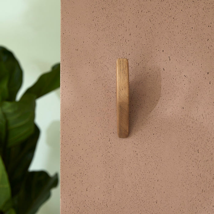 Tikamoon - wandhaak in massief essenhout Lea