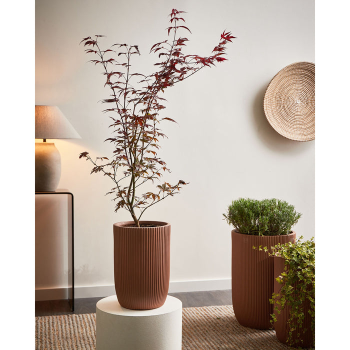 Beliani - EANTIO - Bloempot - 25 x 25 x 38 cm - Bruin - Kleivezels