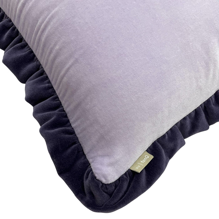 by fonQ Velou Sierkussen 50 x 50 cm - Lilac / Sweet Grape