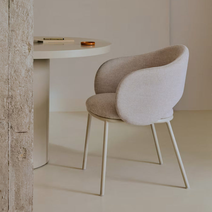 Kave Home Maina Eetkamerstoel - Chenille / Beige