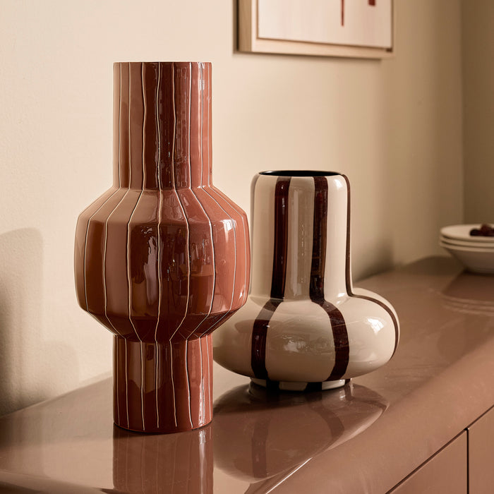 by fonQ Arcade Vaas - Beige / Hot Chocolate