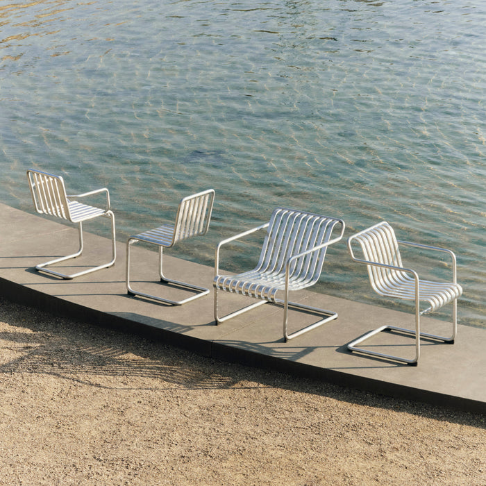 HAY Palissade Cantilever Stoel met Armleuning - Gegalvaniseerd Staal