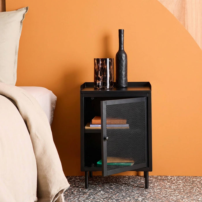 sweeek - Nachtkastjes met 1 deur, metaal, industrieel (set van 2)