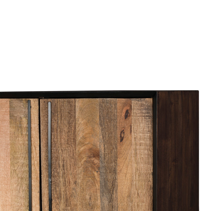 272147-x04.jpg (1443899) 