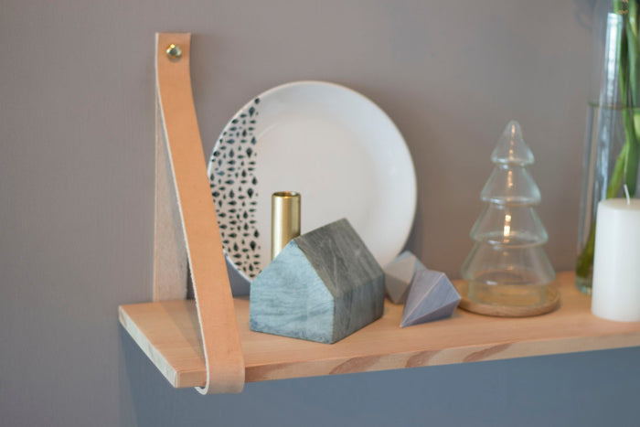 TAK Design - Hout Shelfie Boekenplank met Leerbanden 20 x 60 cm