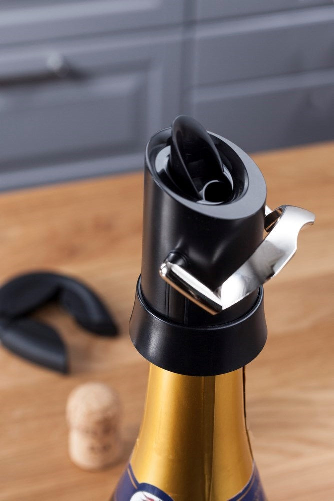 VacuVin Champagne Saver