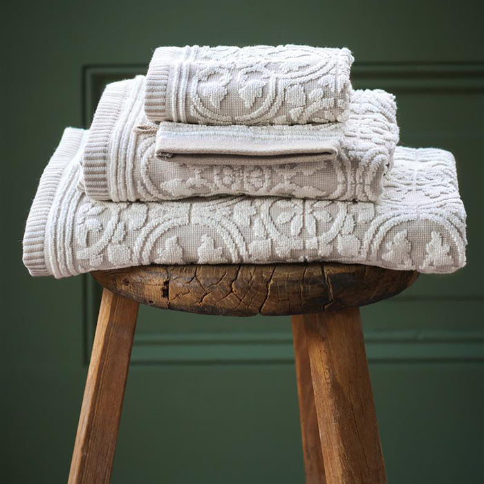 305261-x1.jpg (1674750) 