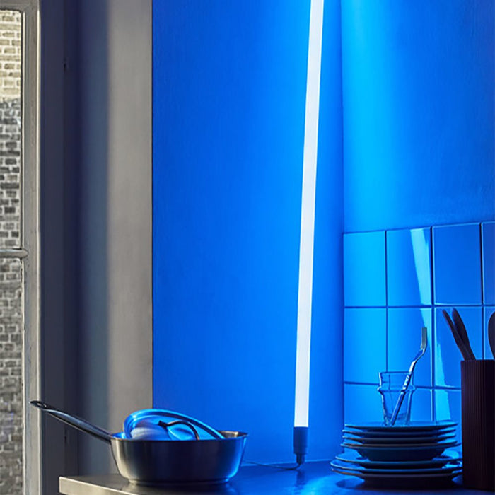 HAY Neon Tube LED Lamp - IJsblauw