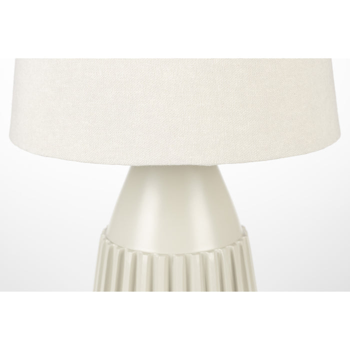 by fonQ  Aysa Tafellamp