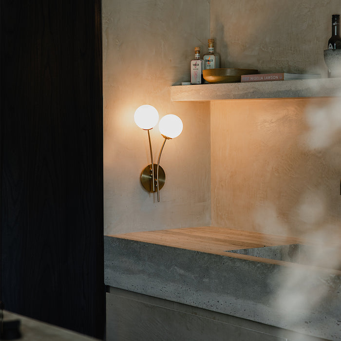 QAZQA Moderne wandlamp goud met opaal glas 2-lichts  - Athens