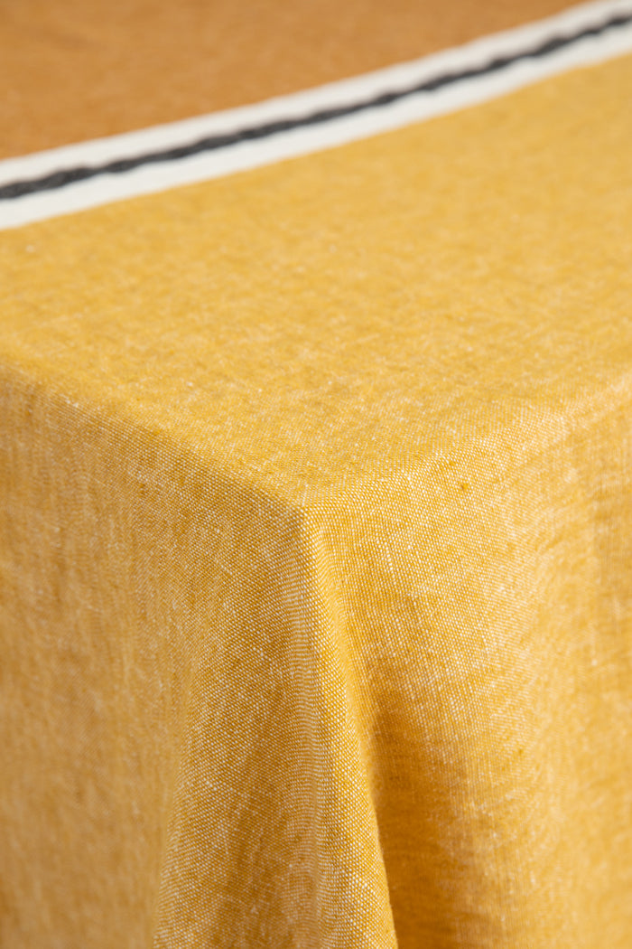 Sissy-Boy Oker gestreept linnen tafelkleed