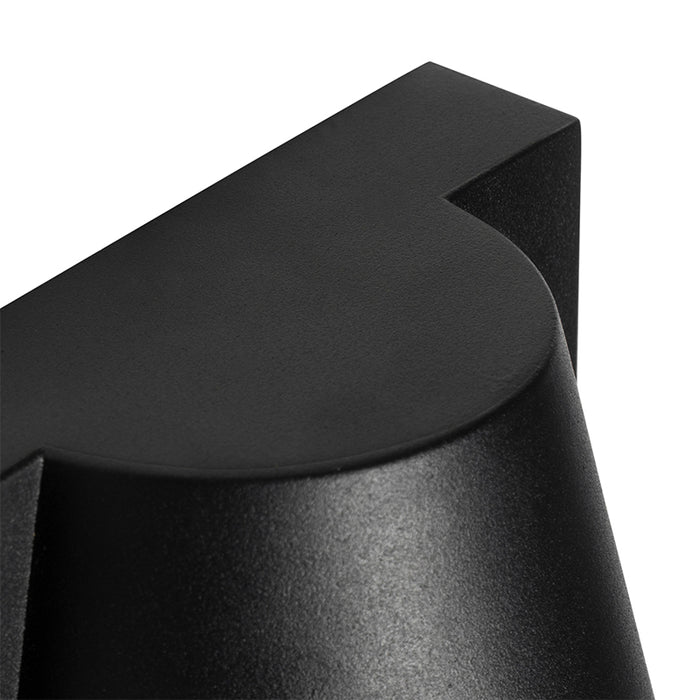 QAZQA Industriële buiten wandlamp zwart IP44 - Femke