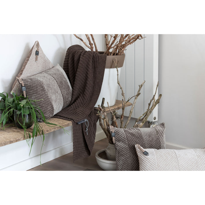 Knit Factory Beau Sierkussen - Beige - 60x40 cm