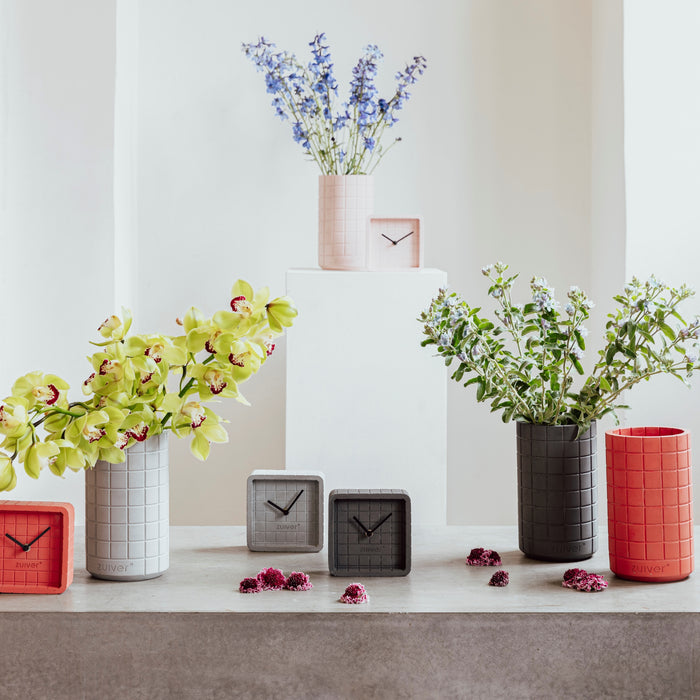 Zuiver Cute Concrete Tafelklok - Antracite