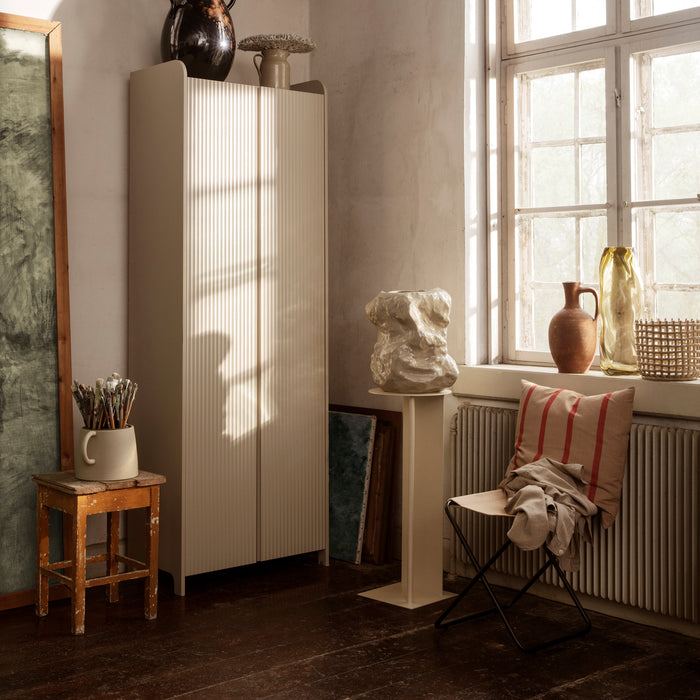 Ferm Living Place Pedestal Bijzettafel - Cashmere