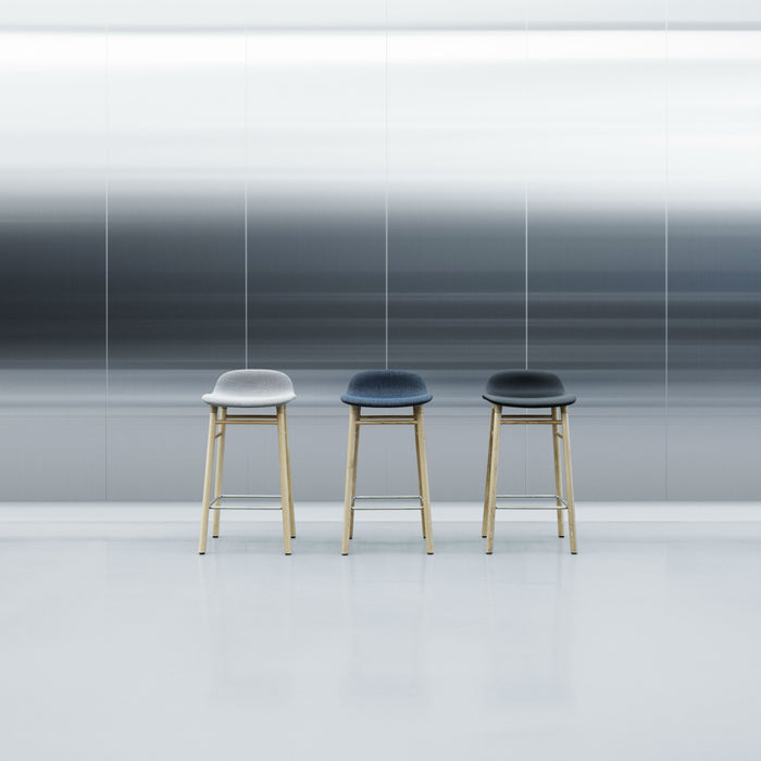 Normann Copenhagen Form Barkruk Low 65 cm - Eiken - Zwart