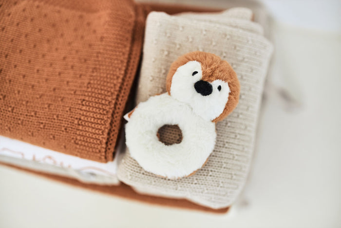 Jollein rammelaar pinguïn caramel (13 centimeter)