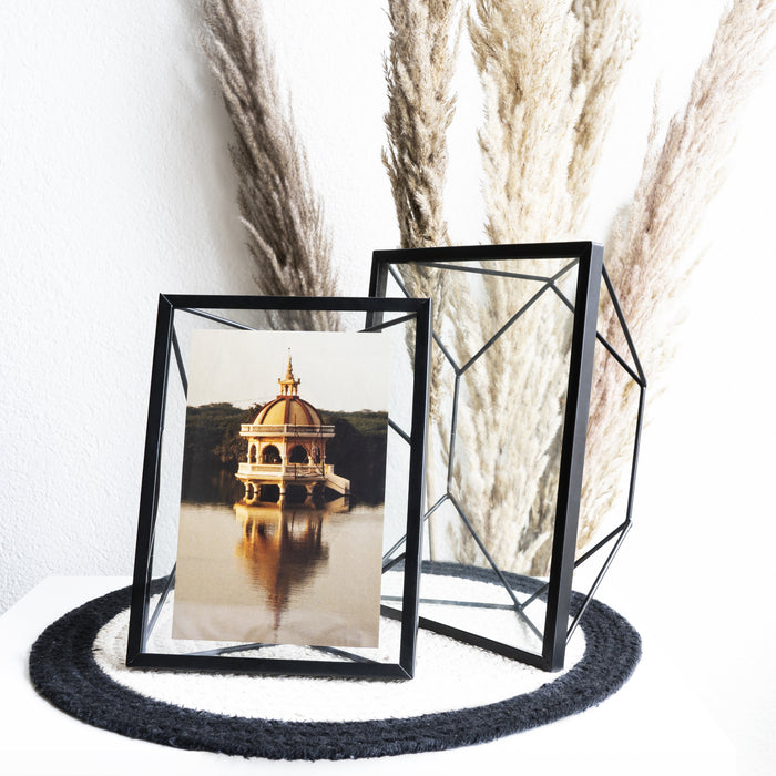 QUVIO Fotolijstje hexagon staal 17.5 x 23cm - Zwart