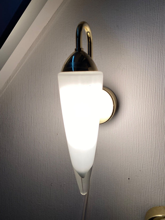 Reliving Regency Pegel Lampjes