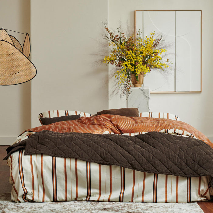 Essenza Billie Sprei 220 x 265 cm - Darkest Brown