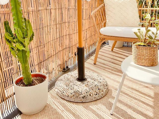 Beliani - CEVO - Parasolvoet - Wit - Beton