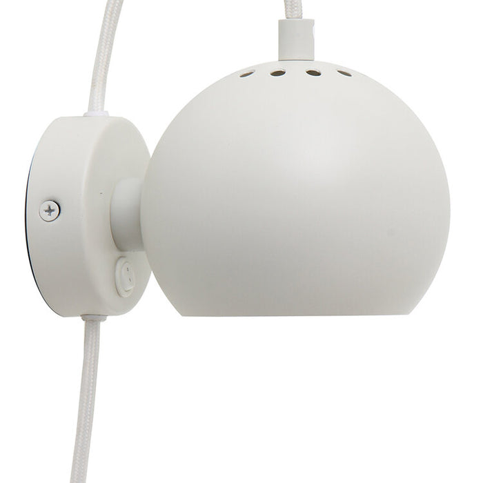 Frandsen Ball Magnet Wandlamp