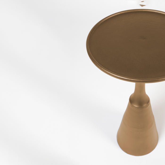 by fonQ  Puck Bijzettafel