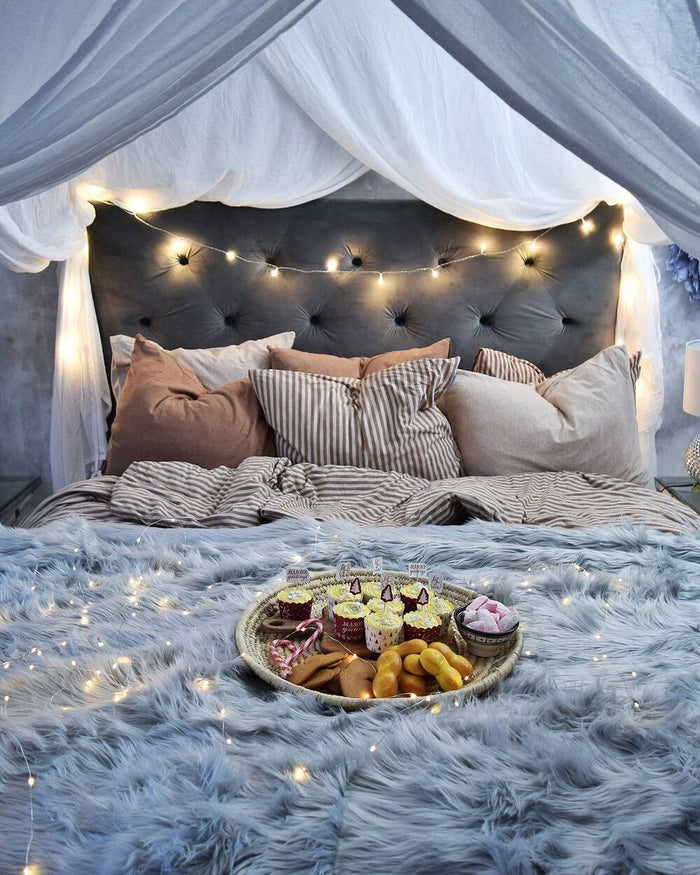 Beliani - DELICE - Plaid - Lichtgrijs - 200 x 220 cm - Acryl