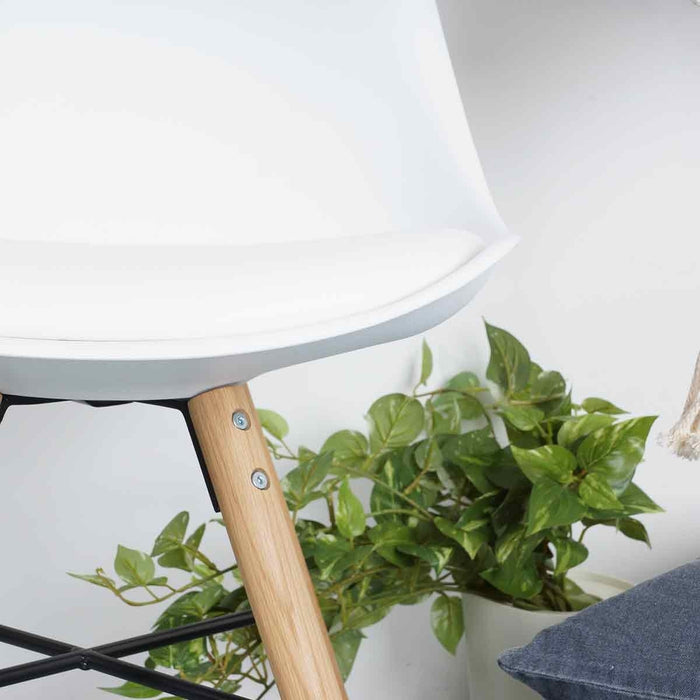 Essence Medina Eetkamerstoel Wit - Houten Onderstel