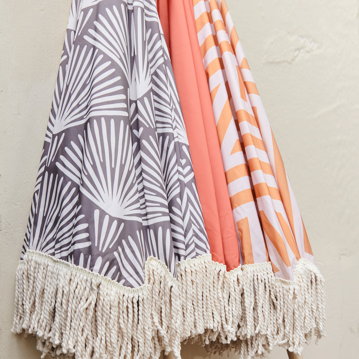 by fonQ basic Tassel Parasol Ø 200 cm - Terra