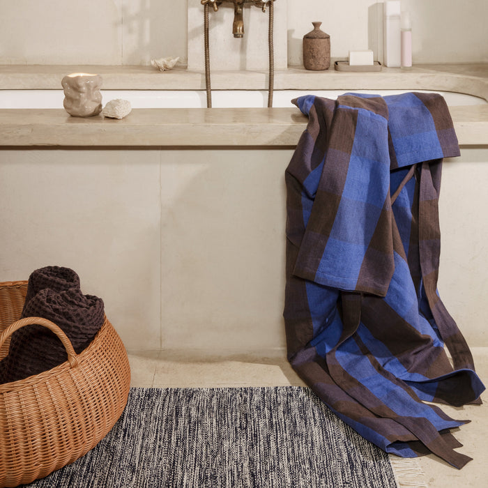 Ferm Living Field Badjas - Chocolate/Bright Blue