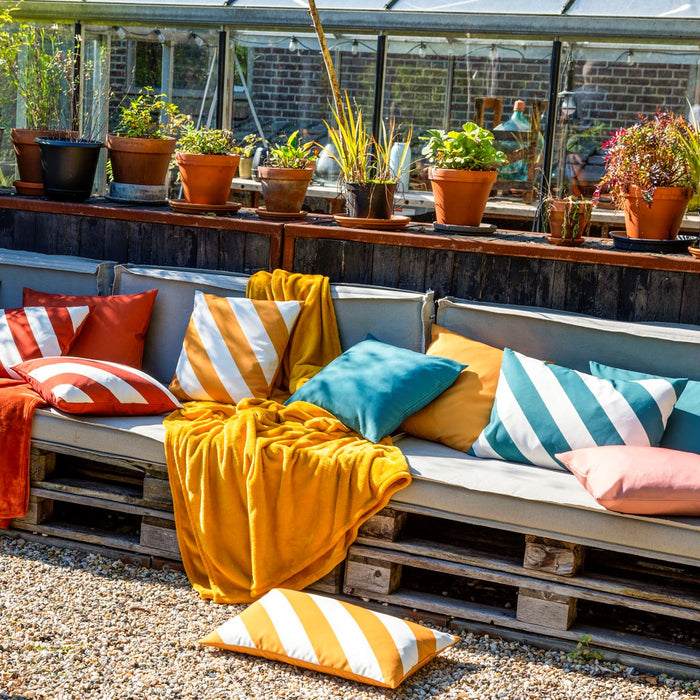 Dutch Decor Sanzeno buitenkussen 45x45 cm - Sagebrush Green