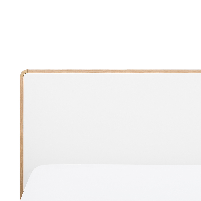 Beliani - SERRIS - Bed - Lichtbruin|Wit - 180 x 200 cm - MDF