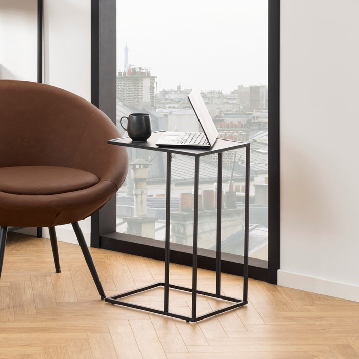 by fonQ  Olcay Bijzettafel