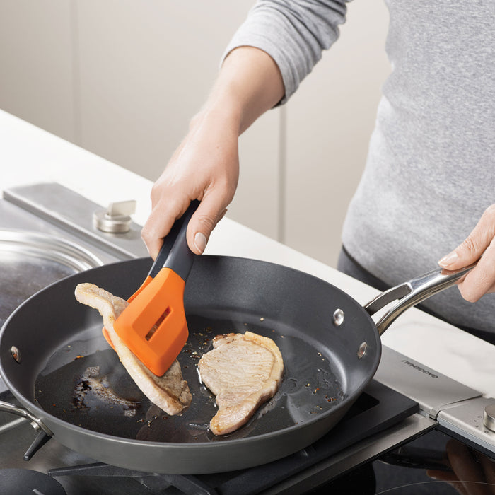 Joseph Joseph Turner Tongs Tang