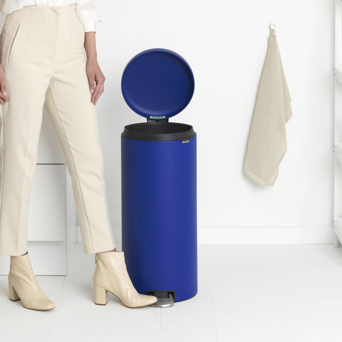 Brabantia NewIcon Pedaalemmer 30 L- Mineral Powerful Blue