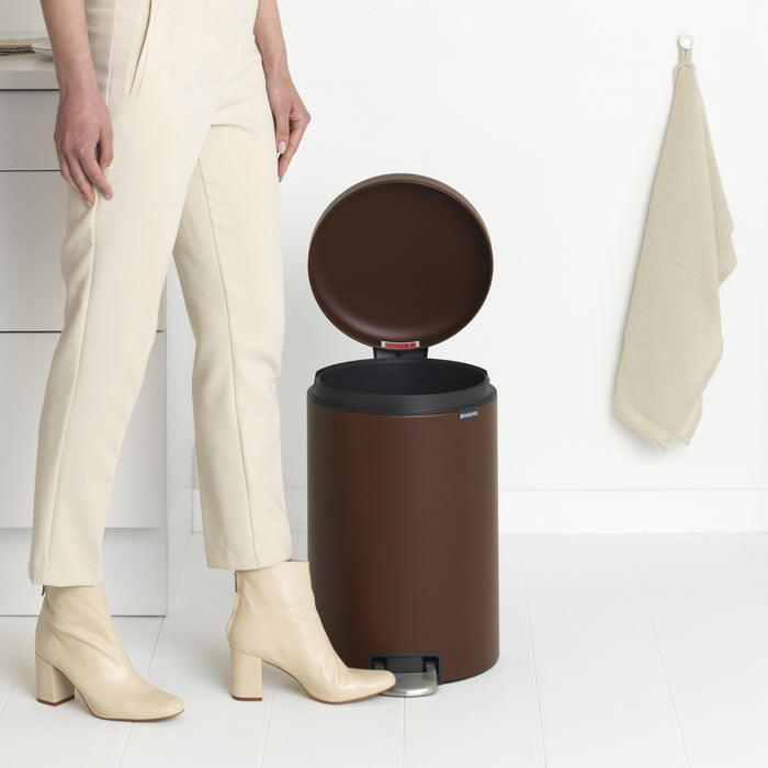 Brabantia NewIcon Pedaalemmer 20 L - Mineral Cosy Brown