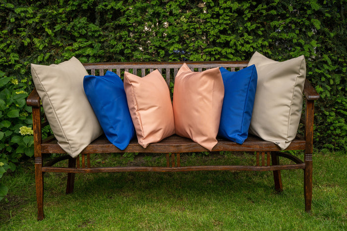 Urban Cotton - Yves Klein 60x60 cm - Outdoor Kussen