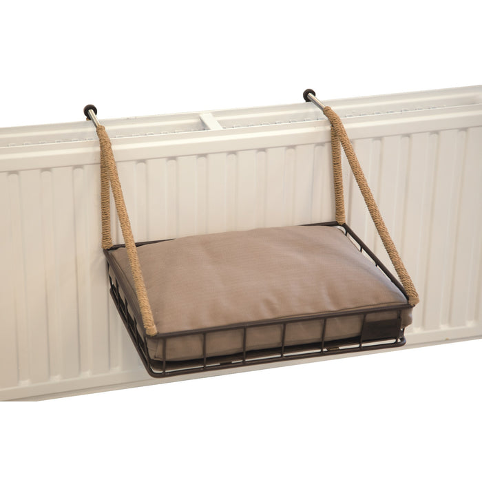 Designed by Lotte Ropy Radiatorhangmat