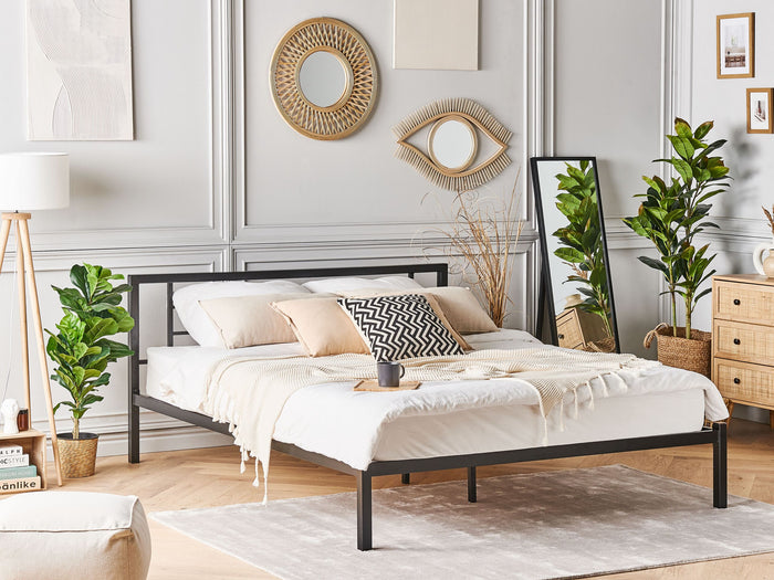 Beliani - CUSSET - Tweepersoonsbed - Zwart - 160 x 200 cm - Metaal