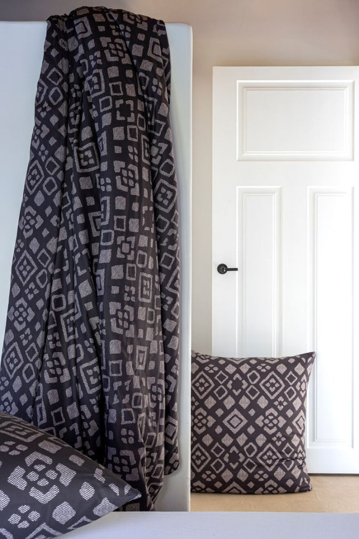 Mistral Home-Dekbedovertrek-100% Katoen-240x220+2x65x65cm-Zwart