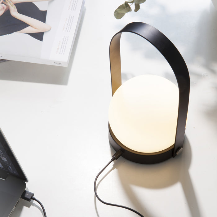 Menu Carrie Tafellamp