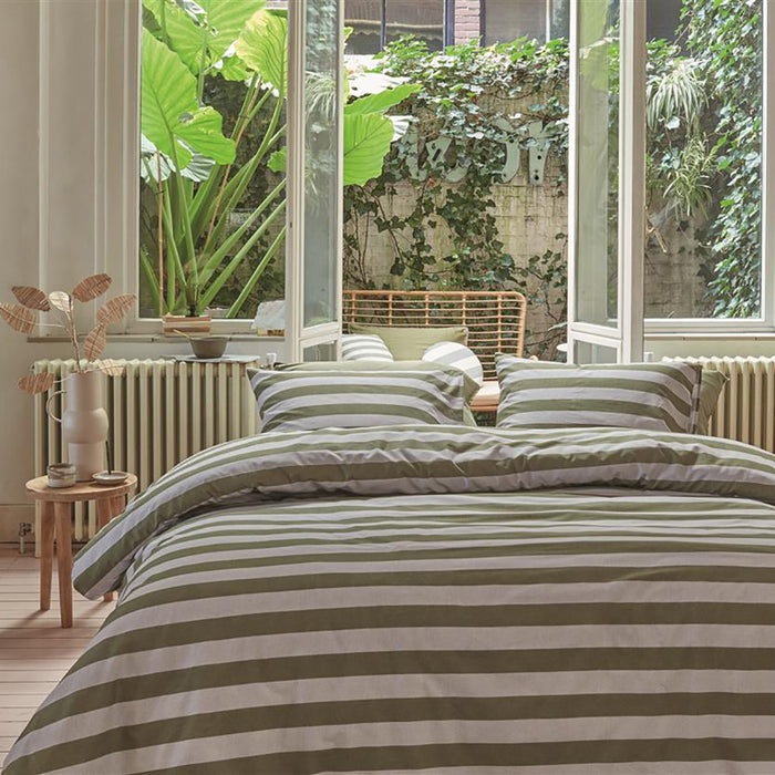 vtwonen Bold Stripe Dekbedovertrek 200 x 200/220 cm - Groen